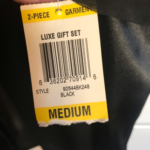 BNWT Black satin robe and neglige gift set - Picture 3 of 3